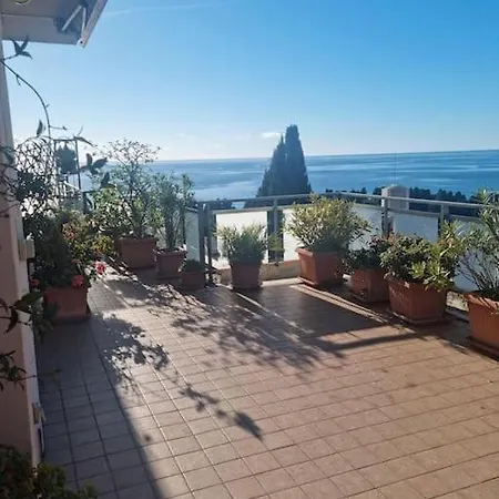 Attico: L'oasi Di Nina Tra Terra, Mare E Cielo *