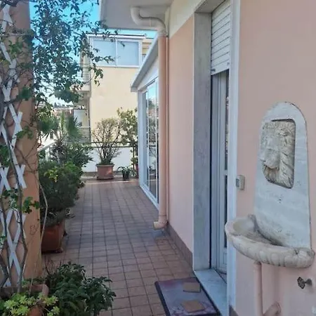 Attico: L'oasi Di Nina Tra Terra, Mare E Cielo * Σαν Ρέμο